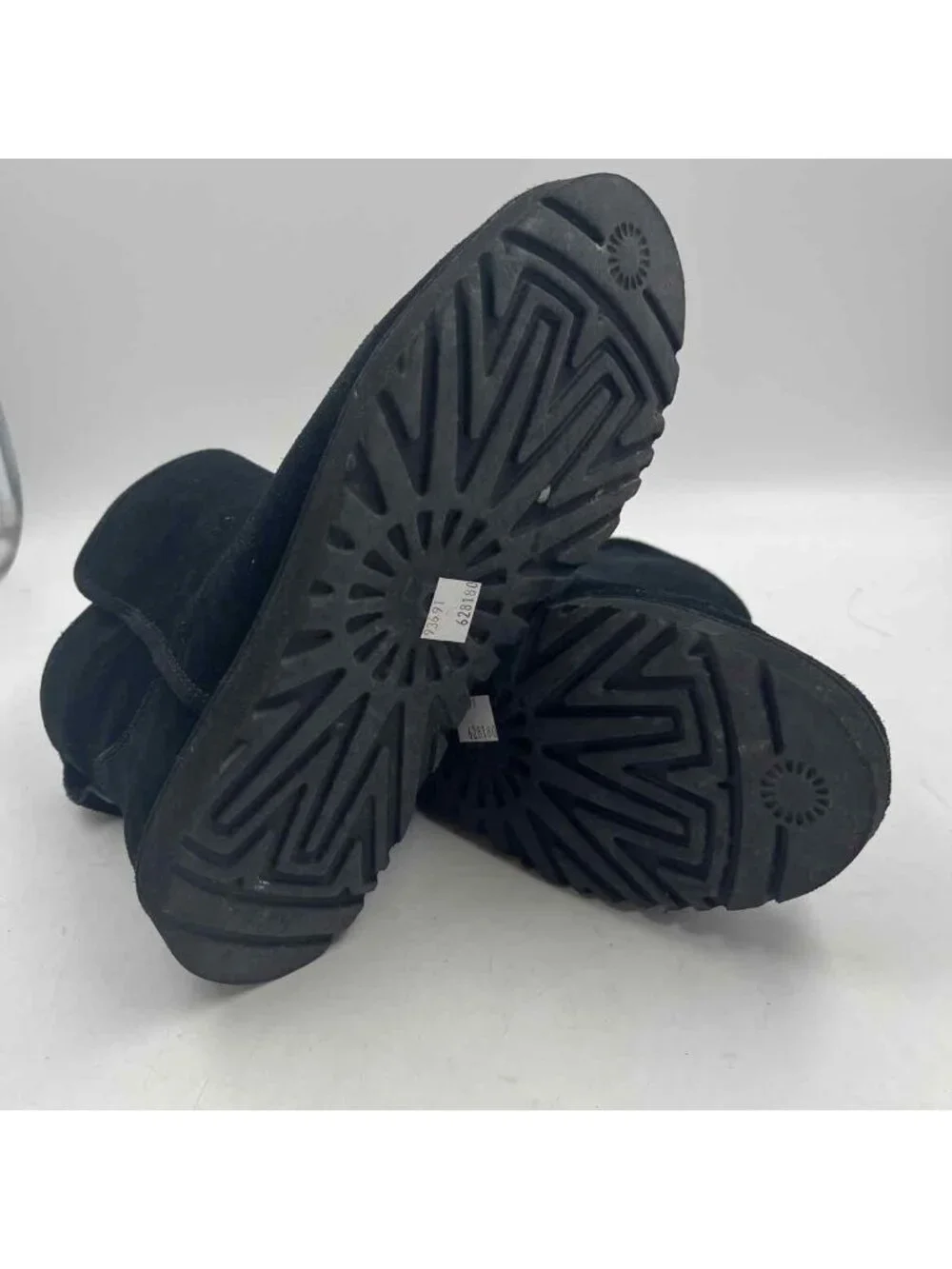 Ugg Low Suede Size 6 Black Solid Boots Women's Sherpa